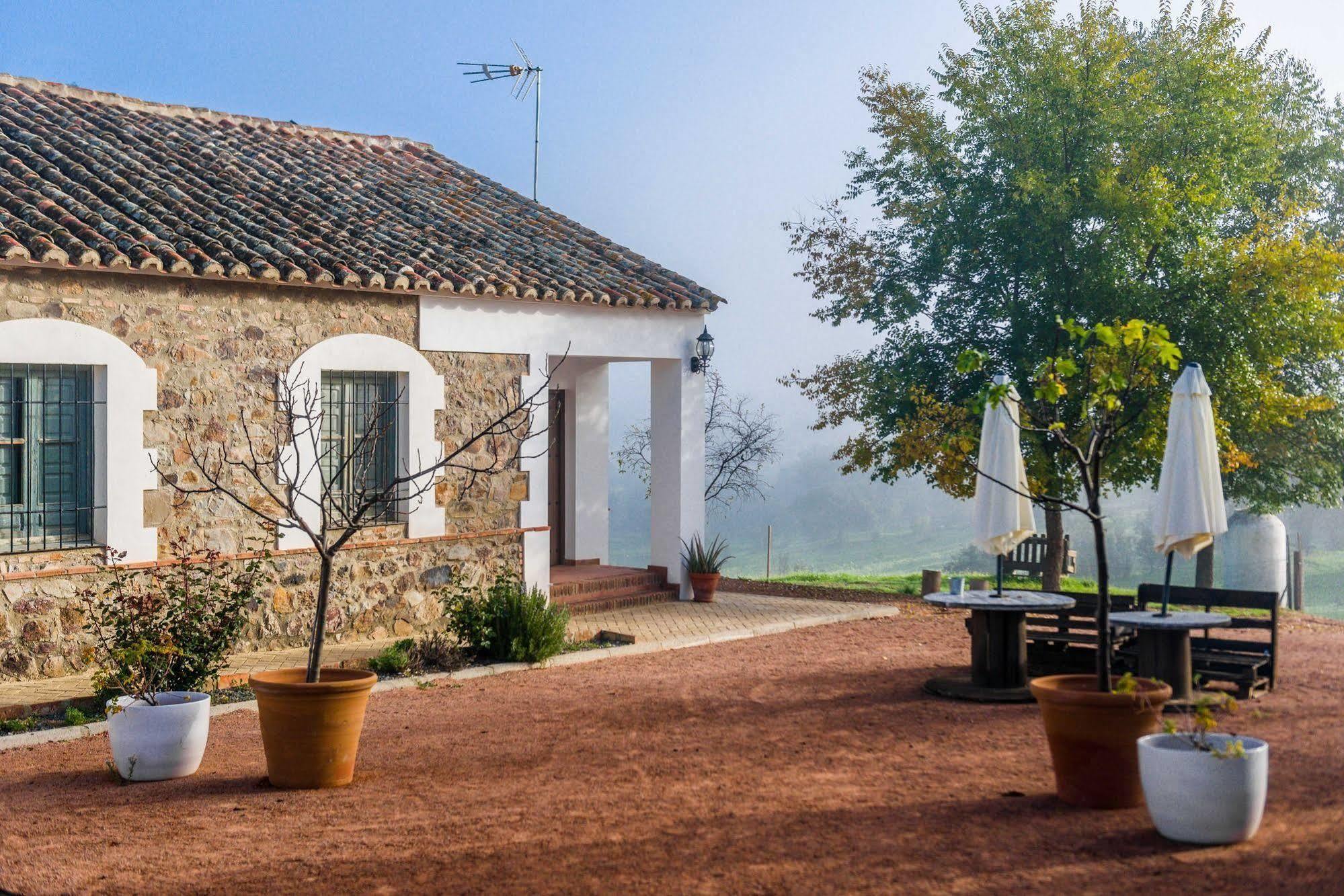 Balneario Aguas Villaharta Экстерьер фото