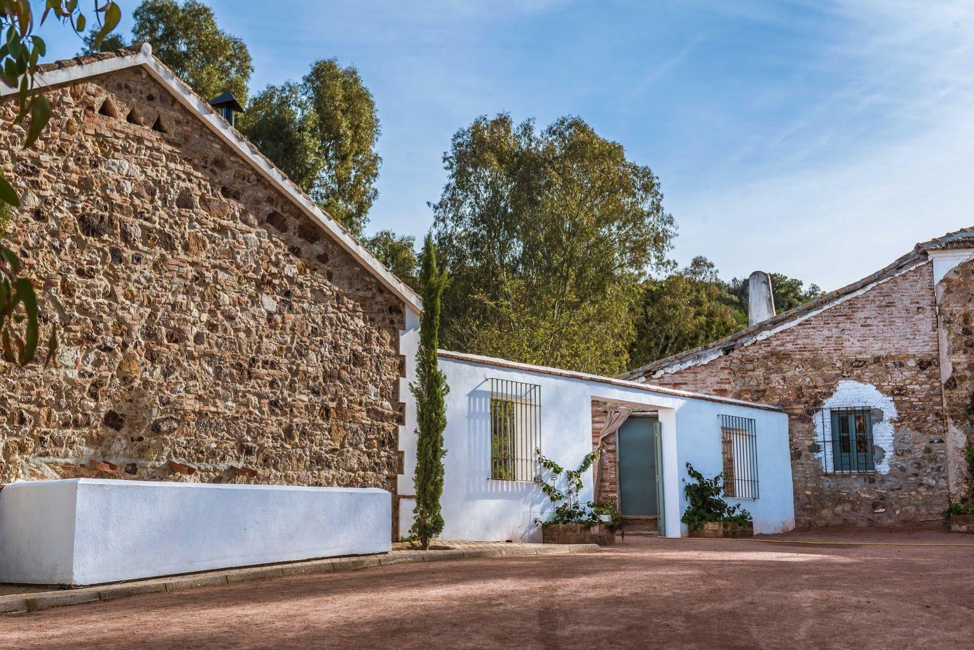 Balneario Aguas Villaharta Экстерьер фото